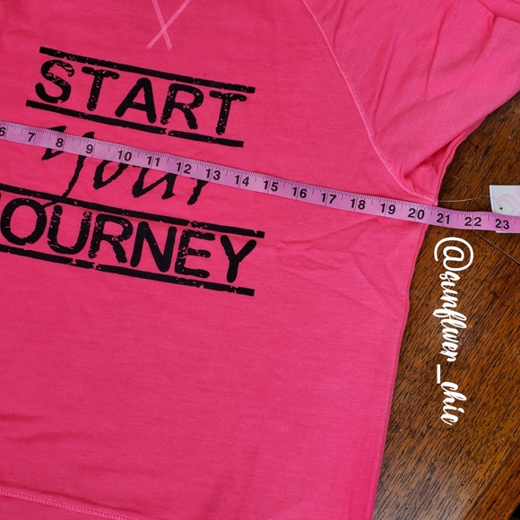 [NEW] Pink Lotus Lightweight Sweatshirt - Picture 8 of 10